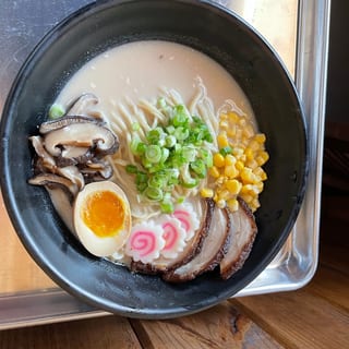 Creamy Tonkotsu Soup🐷筒骨汤拉面